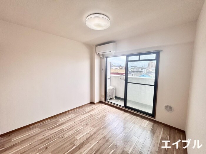 物件内観写真10　(居室)