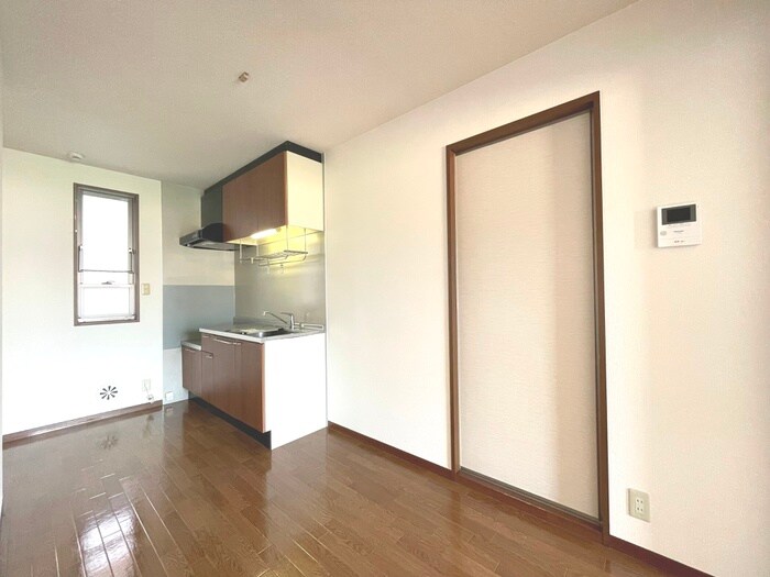 物件内観写真11　(居室)