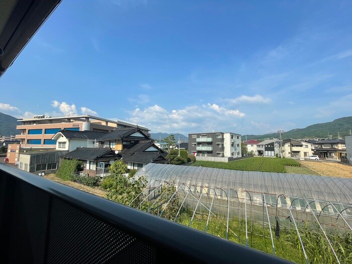 物件内観写真22　(室内からの展望)