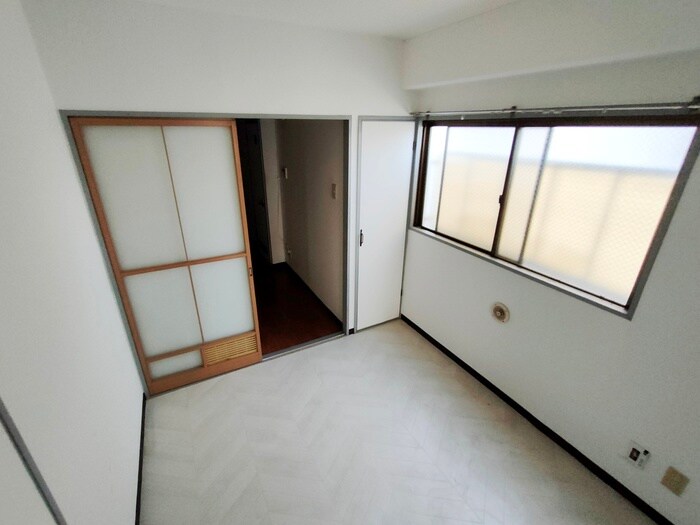物件内観写真14　(居室)