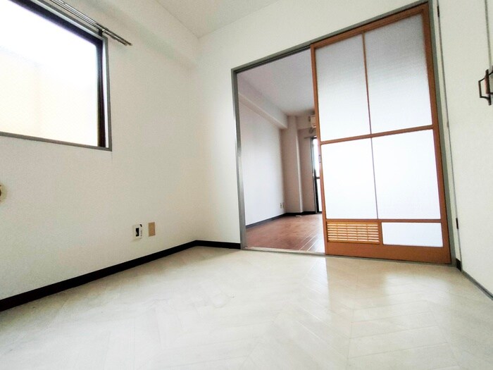 物件内観写真15　(居室)