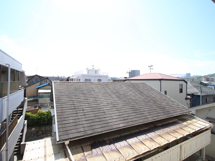 物件内観写真14　(室内からの展望)