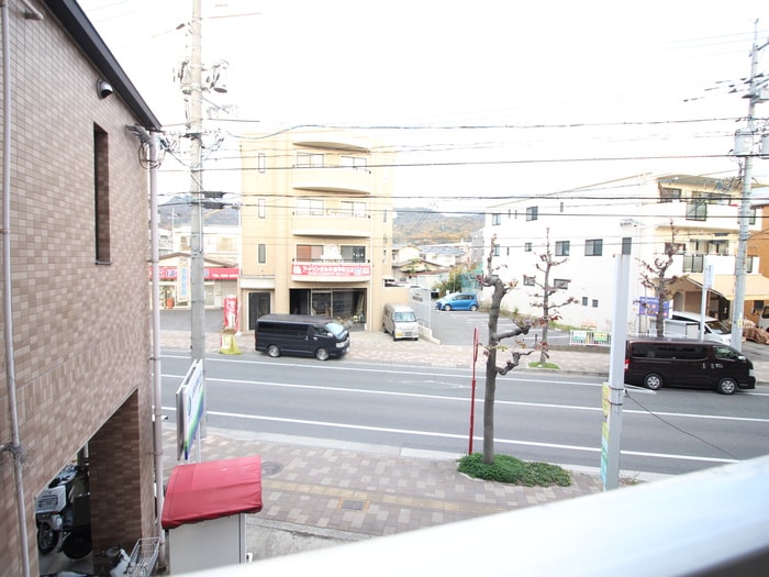 物件内観写真15　(室内からの展望)