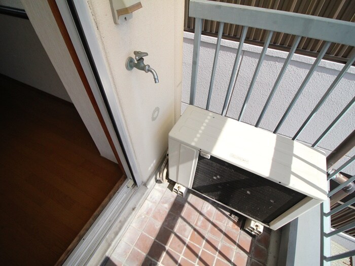 物件内観写真18　(洗濯機置場)