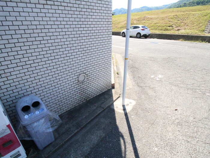 物件外観写真3　(建物設備)