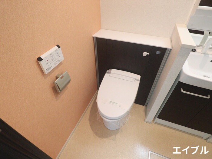 物件内観写真11　(トイレ)