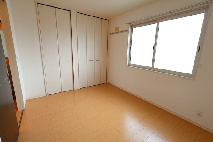 物件内観写真18　(居室)