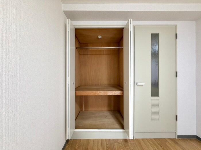 物件内観写真10　(収納)