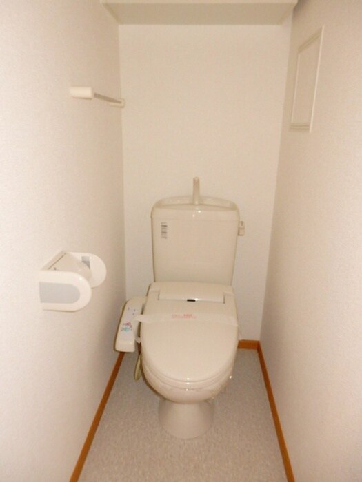 物件内観写真8　(トイレ)