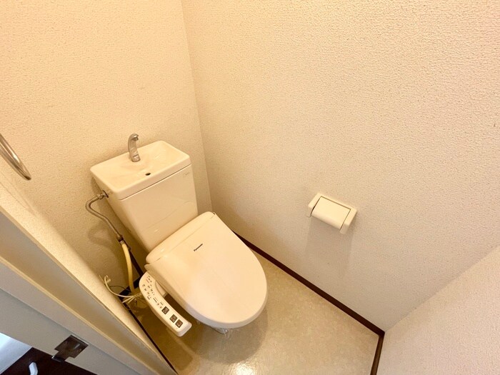 物件内観写真10　(トイレ)