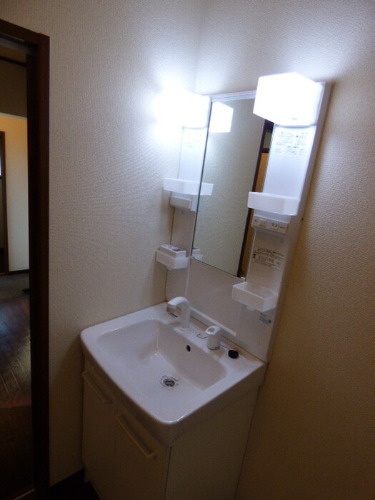 物件内観写真9　(洗面)