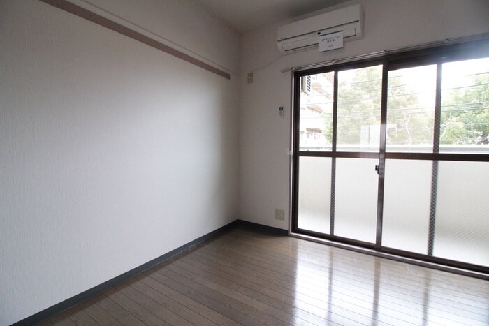 物件内観写真13　(居室)