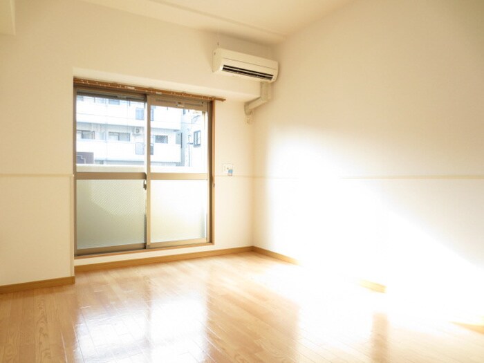 物件内観写真4　(居室)