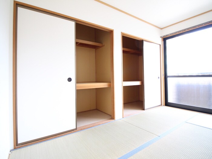 物件内観写真11　(収納)