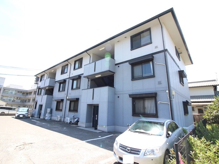 物件外観写真6　(外観写真)