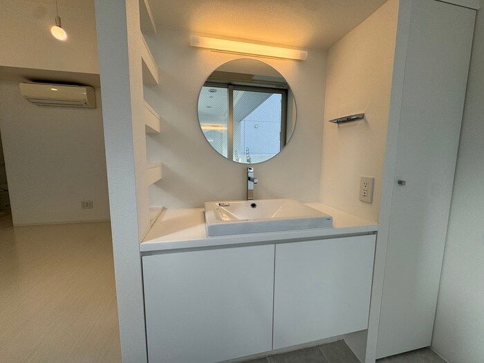 物件内観写真11　(洗面)