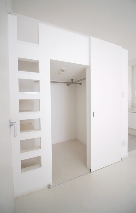 物件内観写真13　(収納)