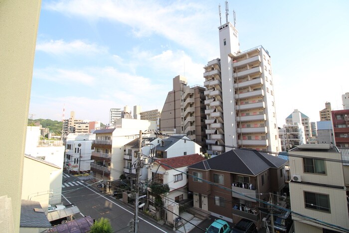 物件内観写真16　(室内からの展望)