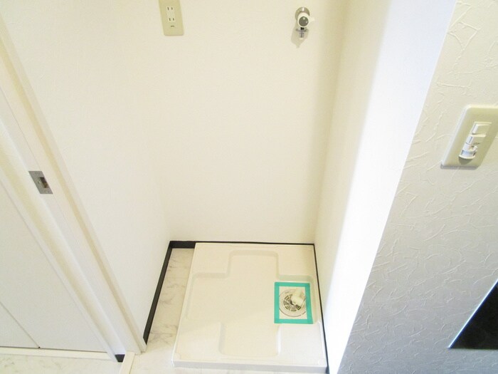 物件内観写真20　(洗濯機置場)