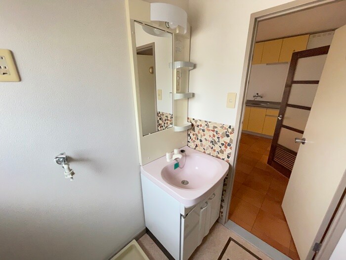 物件内観写真11　(洗面)