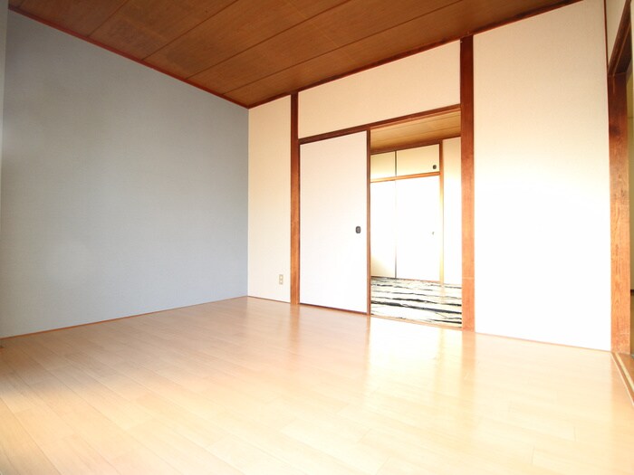 物件内観写真7　(居室)