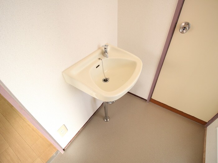 物件内観写真11　(洗面)
