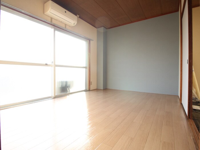 物件内観写真18　(居室)