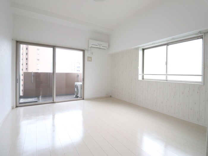 物件内観写真15　(室内からの展望)