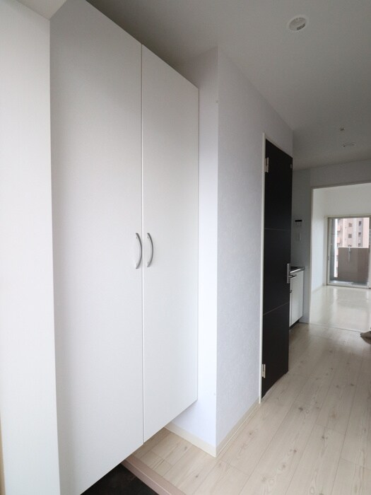 物件内観写真16　(廊下)