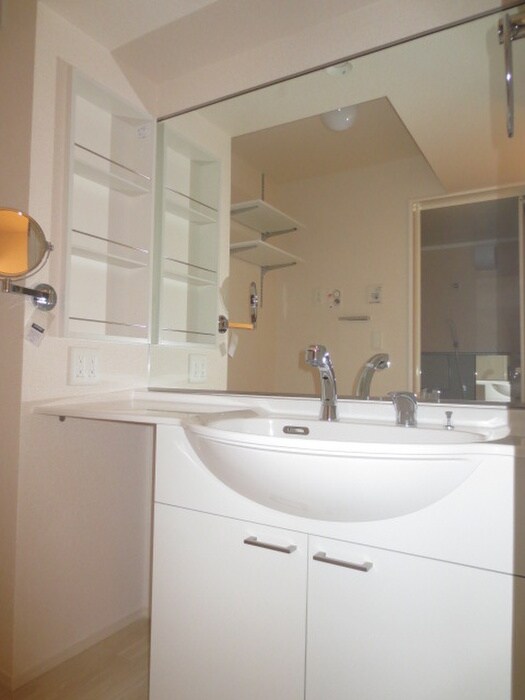 物件内観写真11　(洗面)