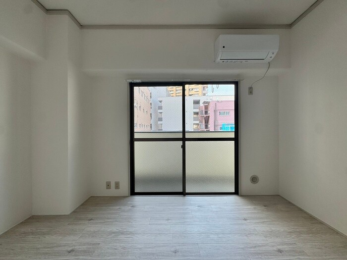 物件内観写真4　(居室)