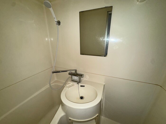 物件内観写真8　(洗面)