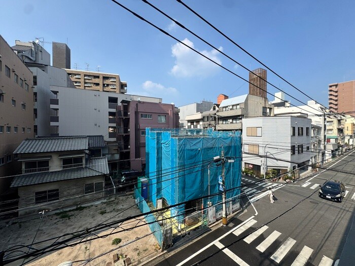 物件内観写真13　(室内からの展望)