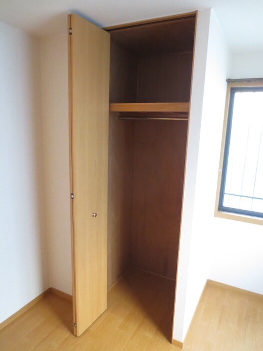 物件内観写真12　(収納)