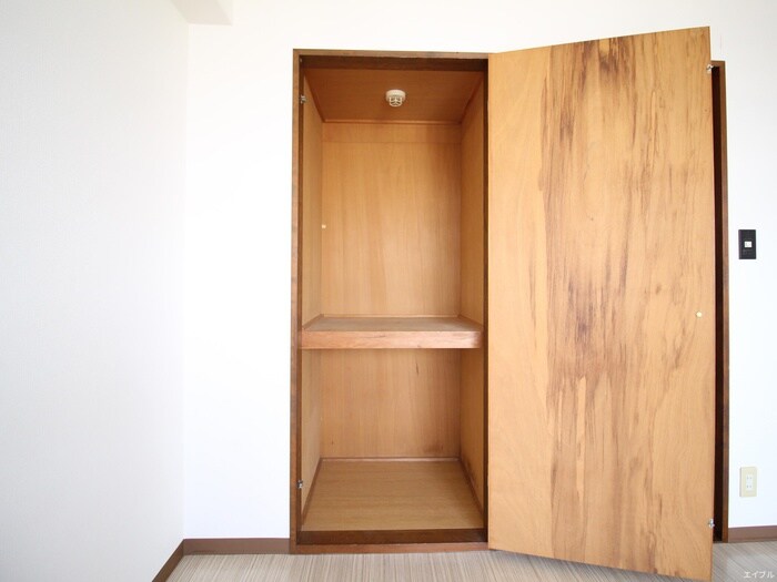 物件内観写真16　(収納)
