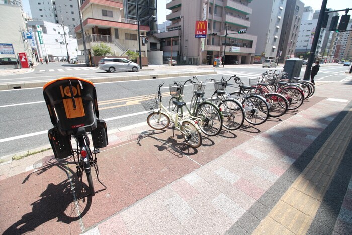 物件外観写真6　(駐輪場)