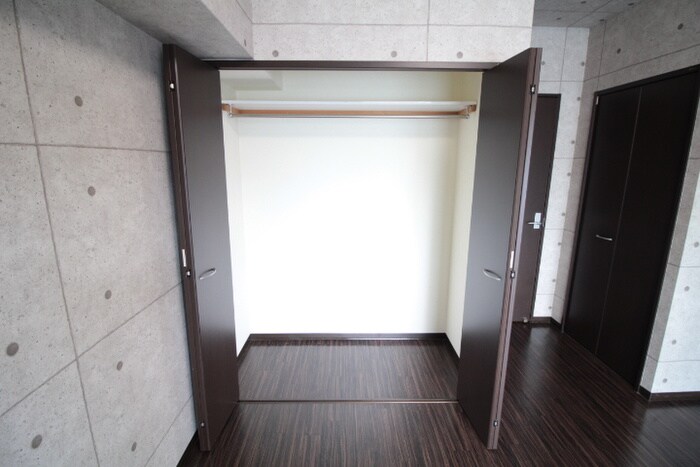 物件内観写真12　(収納)