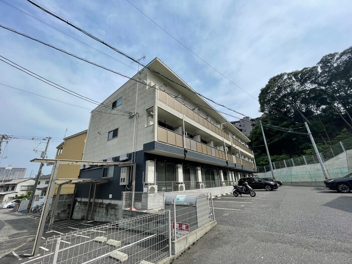 物件外観写真1　(外観写真)