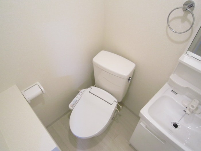 物件内観写真13　(トイレ)