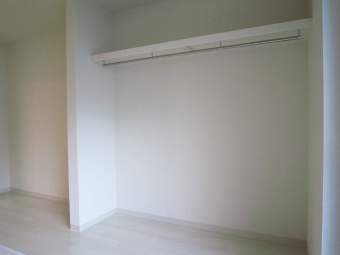 物件内観写真15　(収納)