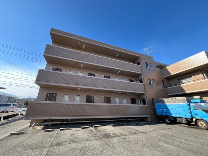 物件外観写真6　(外観写真)