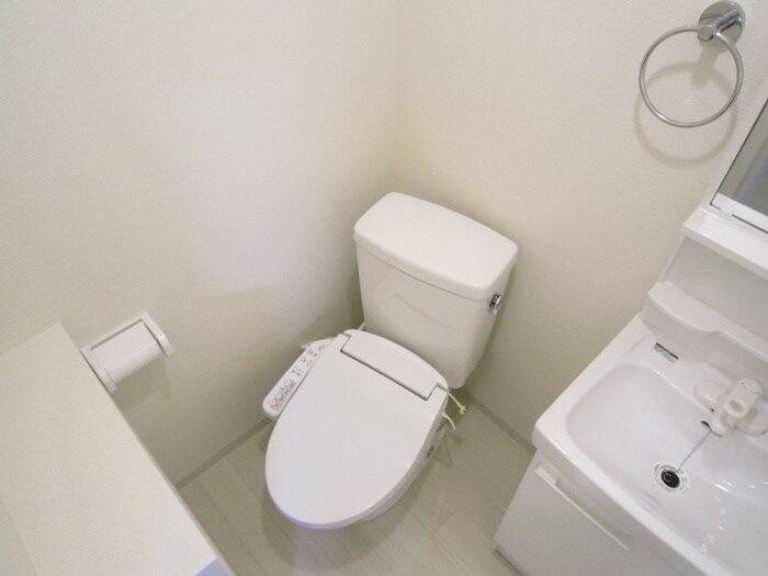 物件内観写真9　(トイレ)