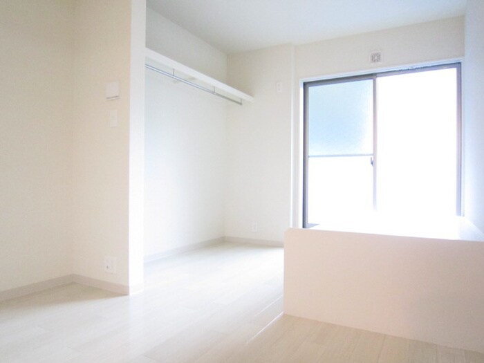 物件内観写真12　(収納)