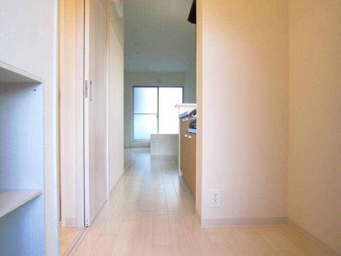 物件内観写真15　(玄関)