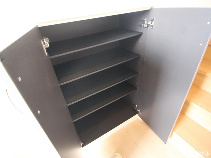 物件内観写真13　(靴箱)