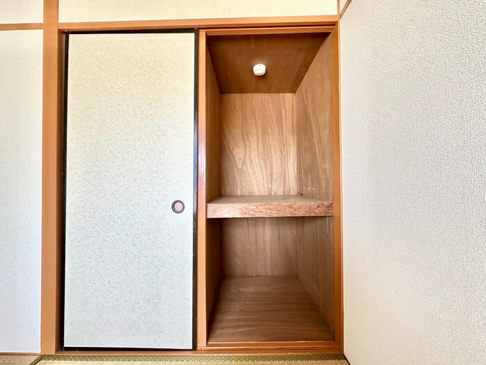 物件内観写真16　(収納)