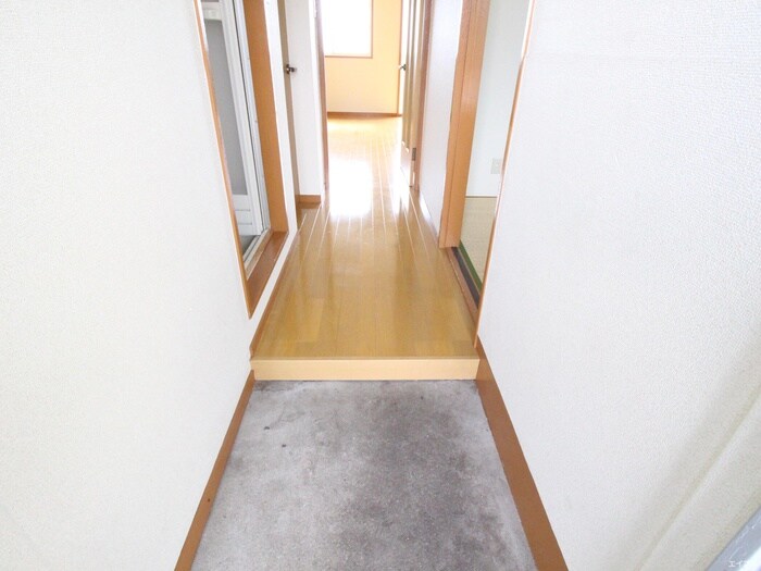 物件内観写真20　(玄関)