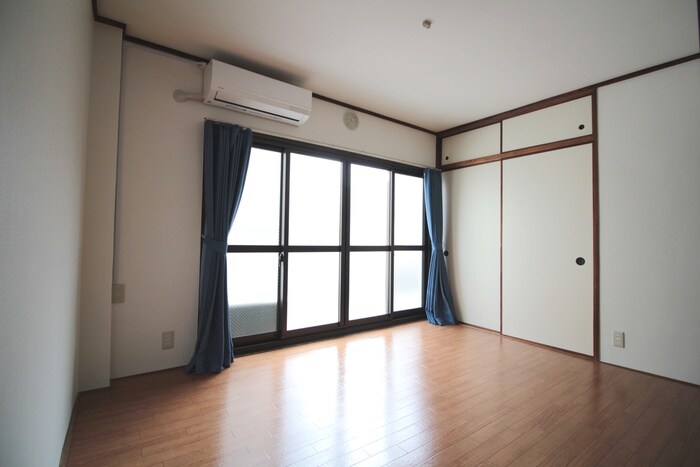 物件内観写真5　(居室)