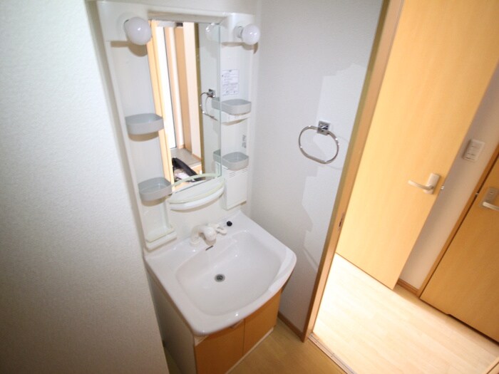 物件内観写真12　(洗面)