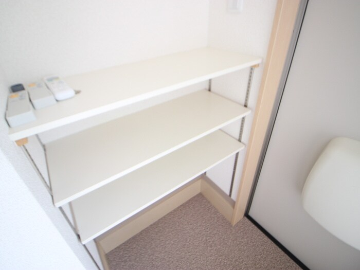 物件内観写真15　(靴箱)